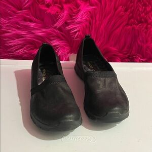 Skechers Black Slip-On Flats